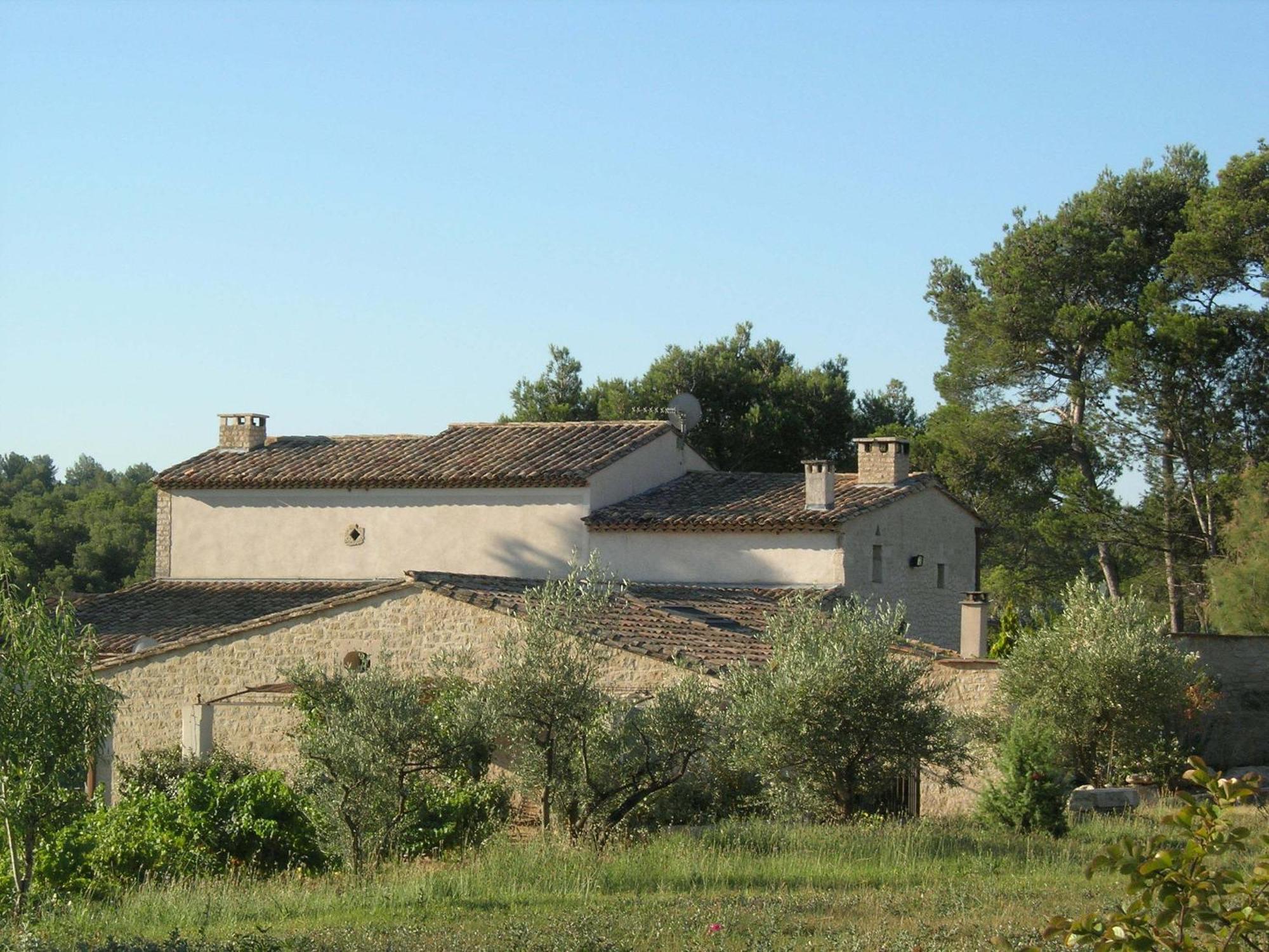 Bed and Breakfast Le Mazet De La Dame Barbentane Exterior foto